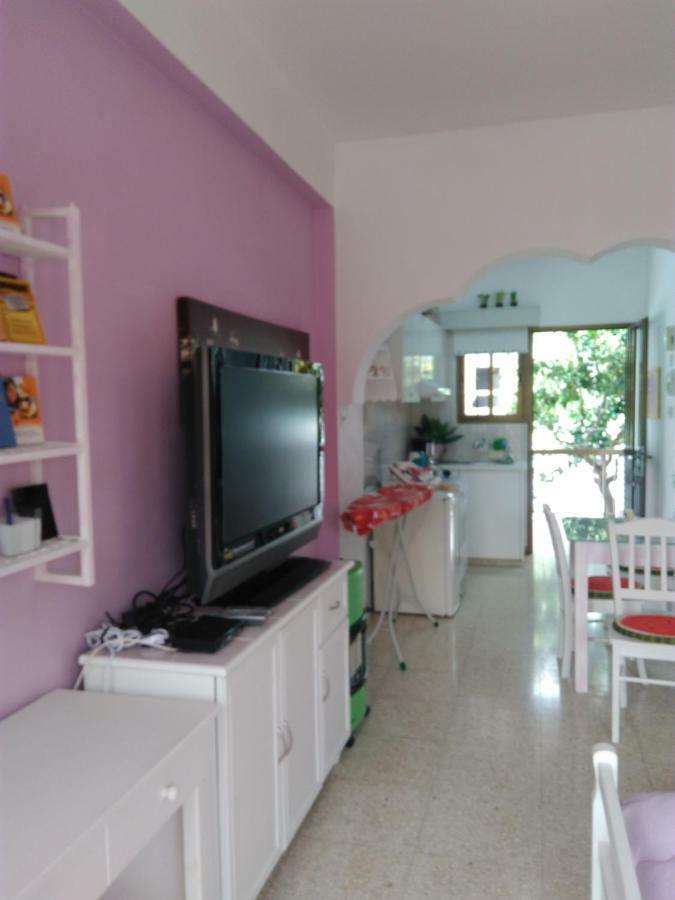 Yiota'S Cute Studio Paphos Eksteriør billede