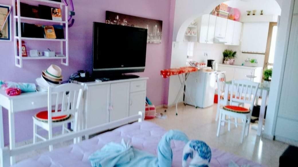 Yiota'S Cute Studio Paphos Eksteriør billede